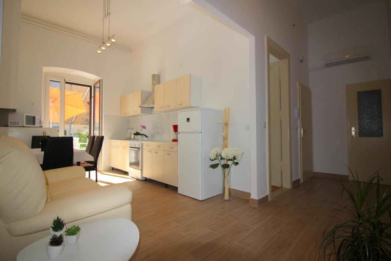 Apartment Old City ポレッチ エクステリア 写真