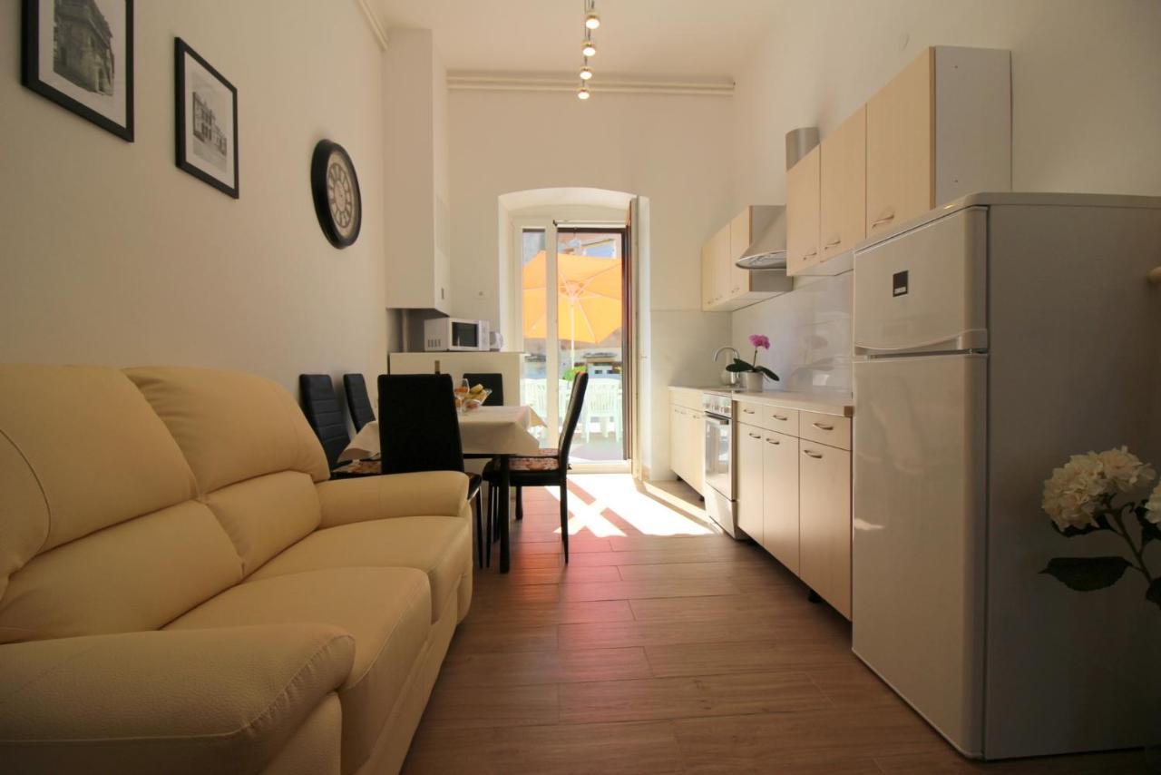 Apartment Old City ポレッチ エクステリア 写真